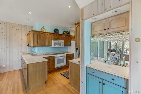 150 Old Logging Trail Highlands NC 28741