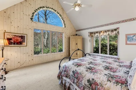 150 Old Logging Trail Highlands NC 28741