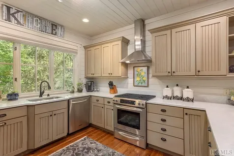 43 Stillhouse Lane Cullowhee NC 28723