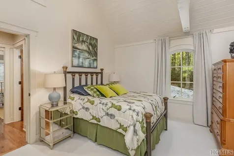 43 Stillhouse Lane Cullowhee NC 28723