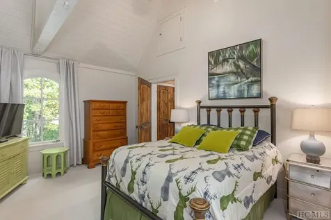 43 Stillhouse Lane Cullowhee NC 28723