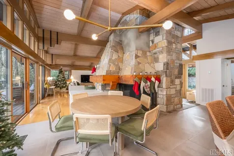 672 Cherokee Trail Sapphire NC 28774