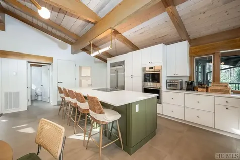 672 Cherokee Trail Sapphire NC 28774