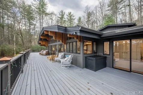 672 Cherokee Trail Sapphire NC 28774