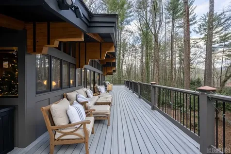 672 Cherokee Trail Sapphire NC 28774