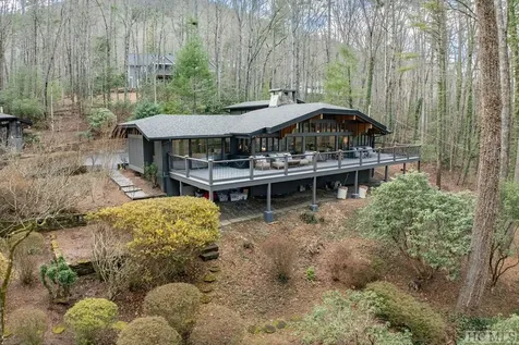 672 Cherokee Trail Sapphire NC 28774