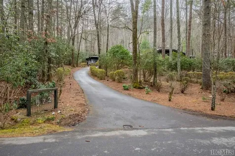 672 Cherokee Trail Sapphire NC 28774