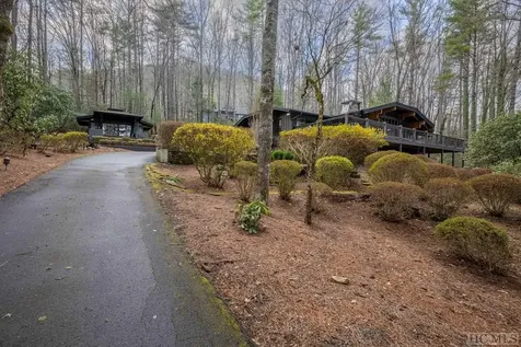 672 Cherokee Trail Sapphire NC 28774