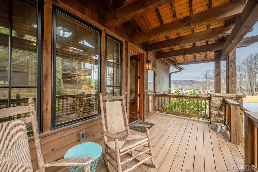 125 Outpost Trail Glenville NC 28736