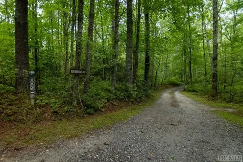 125 Outpost Trail Glenville NC 28736