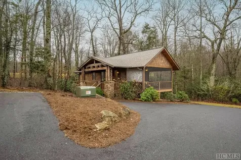 125 Outpost Trail Glenville NC 28736