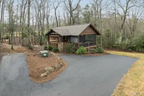 125 Outpost Trail Glenville NC 28736