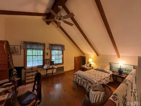 131 White Dogwood Court Sapphire NC 28774