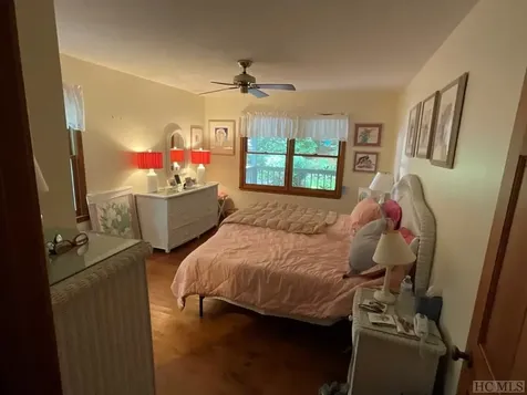 131 White Dogwood Court Sapphire NC 28774