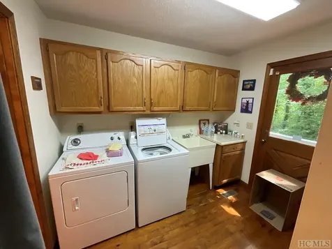 131 White Dogwood Court Sapphire NC 28774