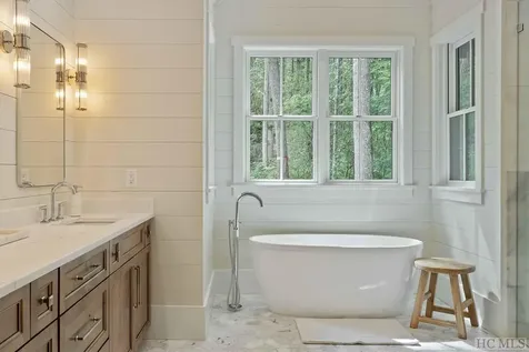 100 Farmhouse Trail Sapphire NC 28774