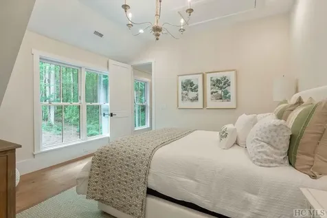 100 Farmhouse Trail Sapphire NC 28774