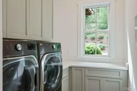 100 Farmhouse Trail Sapphire NC 28774