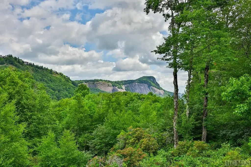 2162 Upper Divide Road Highlands NC 28741
