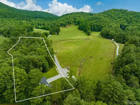 1569 Jodytown Road Cashiers NC 28717