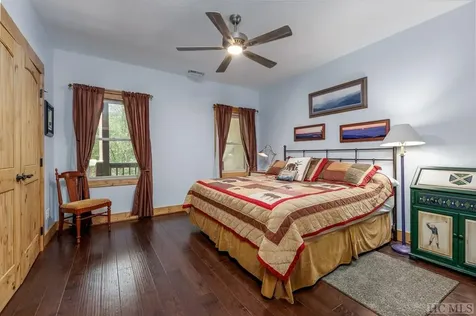 112 Lupton Road Sapphire NC 28774