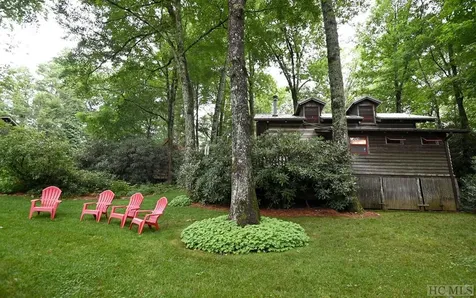 90 Laurel Heights Highlands NC 28741