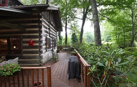 90 Laurel Heights Highlands NC 28741