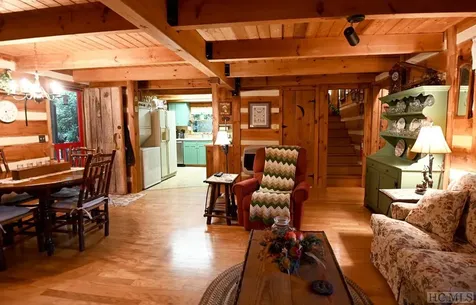 90 Laurel Heights Highlands NC 28741