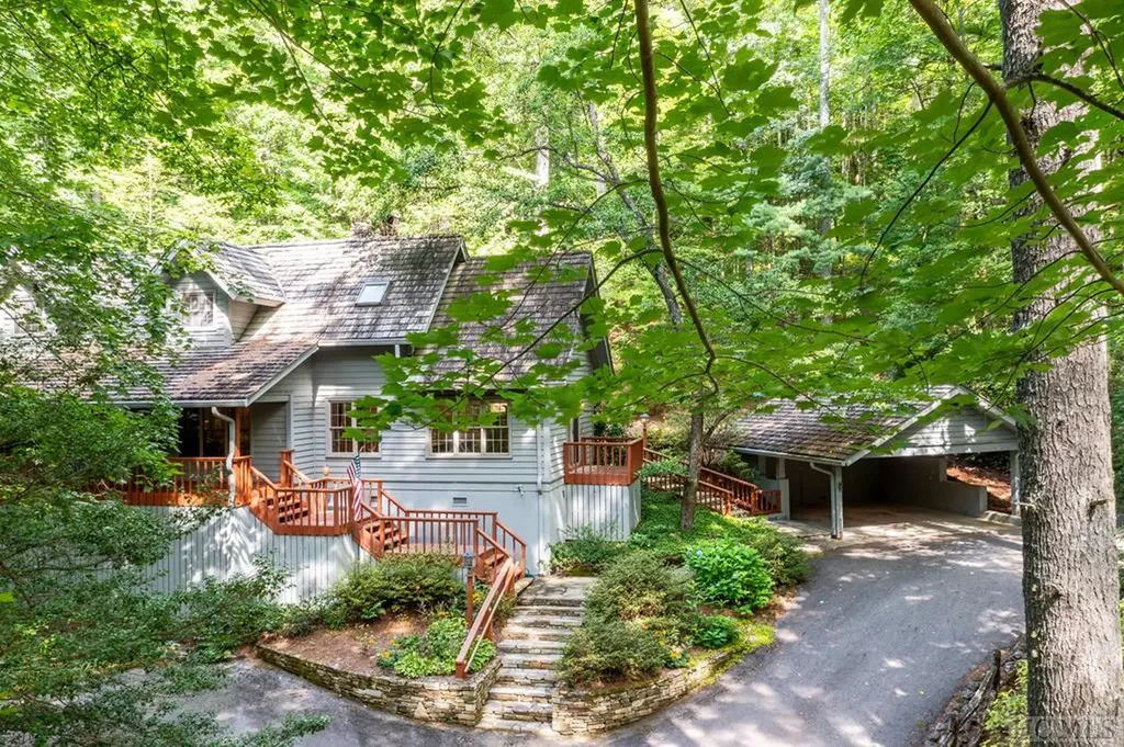 240 Upper Ridge Road Glenville NC 28736