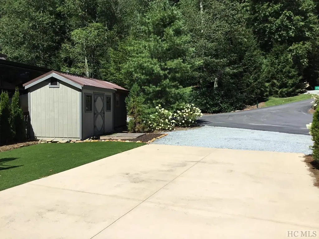 115 Wildflower Road Scaly Mountain NC 28775