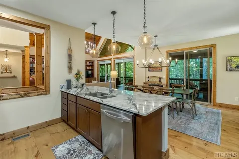 440 Buckberry S Sapphire NC 28774