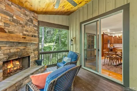 440 Buckberry S Sapphire NC 28774