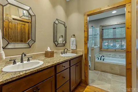 440 Buckberry S Sapphire NC 28774