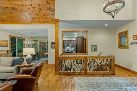 440 Buckberry S Sapphire NC 28774