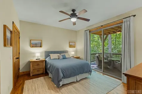 440 Buckberry S Sapphire NC 28774