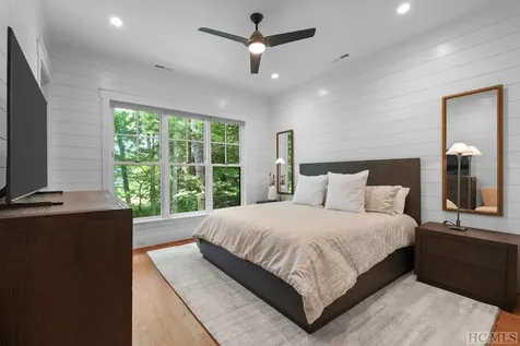 56 Stone Pointe Lane Cullowhee NC 28723