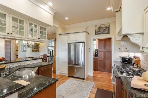 80 Lower Cottage Lane Highlands NC 28741