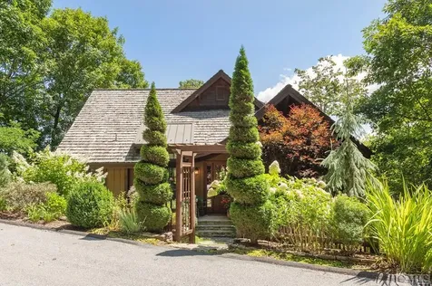 80 Lower Cottage Lane Highlands NC 28741