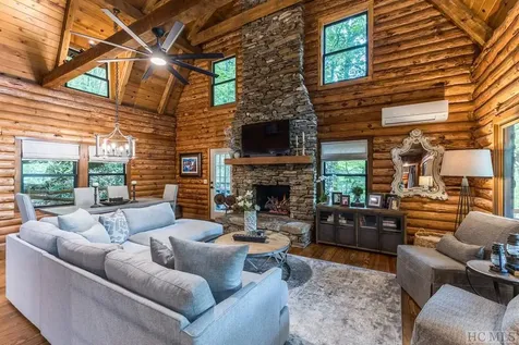 1049 Glenshore Drive Cullowhee NC 28723