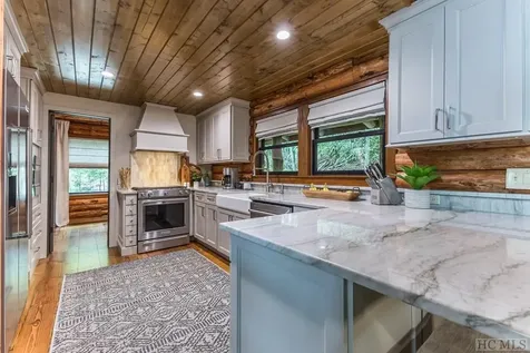 1049 Glenshore Drive Cullowhee NC 28723