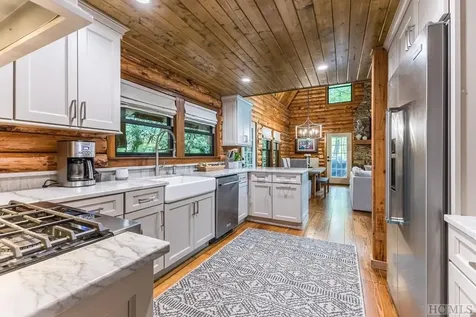 1049 Glenshore Drive Cullowhee NC 28723