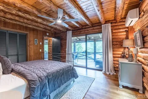 1049 Glenshore Drive Cullowhee NC 28723