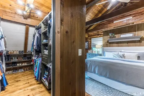 1049 Glenshore Drive Cullowhee NC 28723