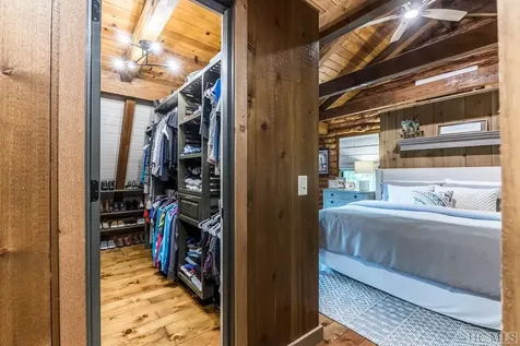 1049 Glenshore Drive Cullowhee NC 28723