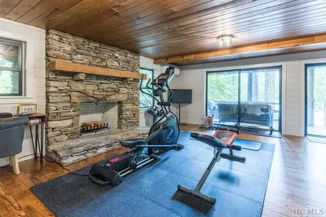 1049 Glenshore Drive Cullowhee NC 28723