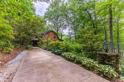 1049 Glenshore Drive Cullowhee NC 28723