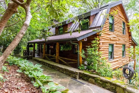 1049 Glenshore Drive Cullowhee NC 28723