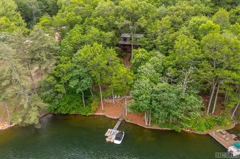 1049 Glenshore Drive Cullowhee NC 28723