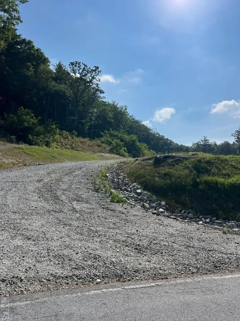 Tbd Cashiers Road Highlands NC 28741