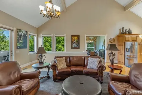 111B Rue-de-provence Glenville NC 28736